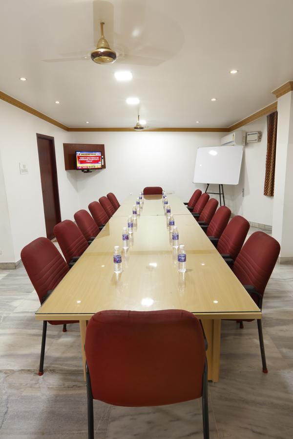 Sri Aarvee Hotels Coimbatore Eksteriør bilde